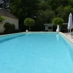 La Vergne Nocleg ze śniadaniem 3*