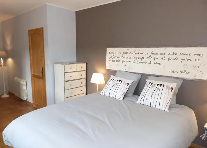 La Vergne 3* Saint-Martin-des-Combes (Dordogne)